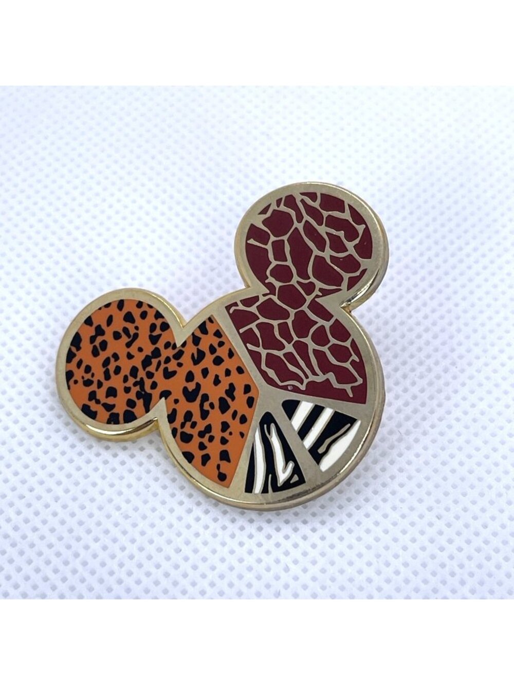 Disney Parks Animal Kingdom Adventure Mickey Mouse Safari Animal Peace Sign Pin - Picture 6 of 8